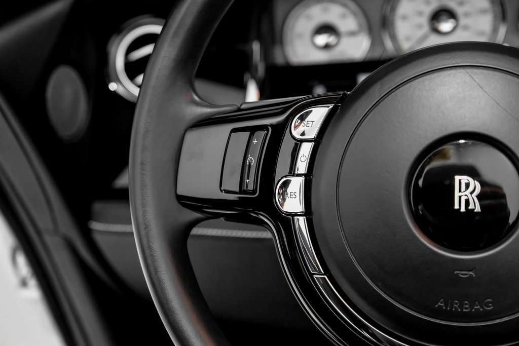Used 2018 Rolls-Royce Dawn image 17