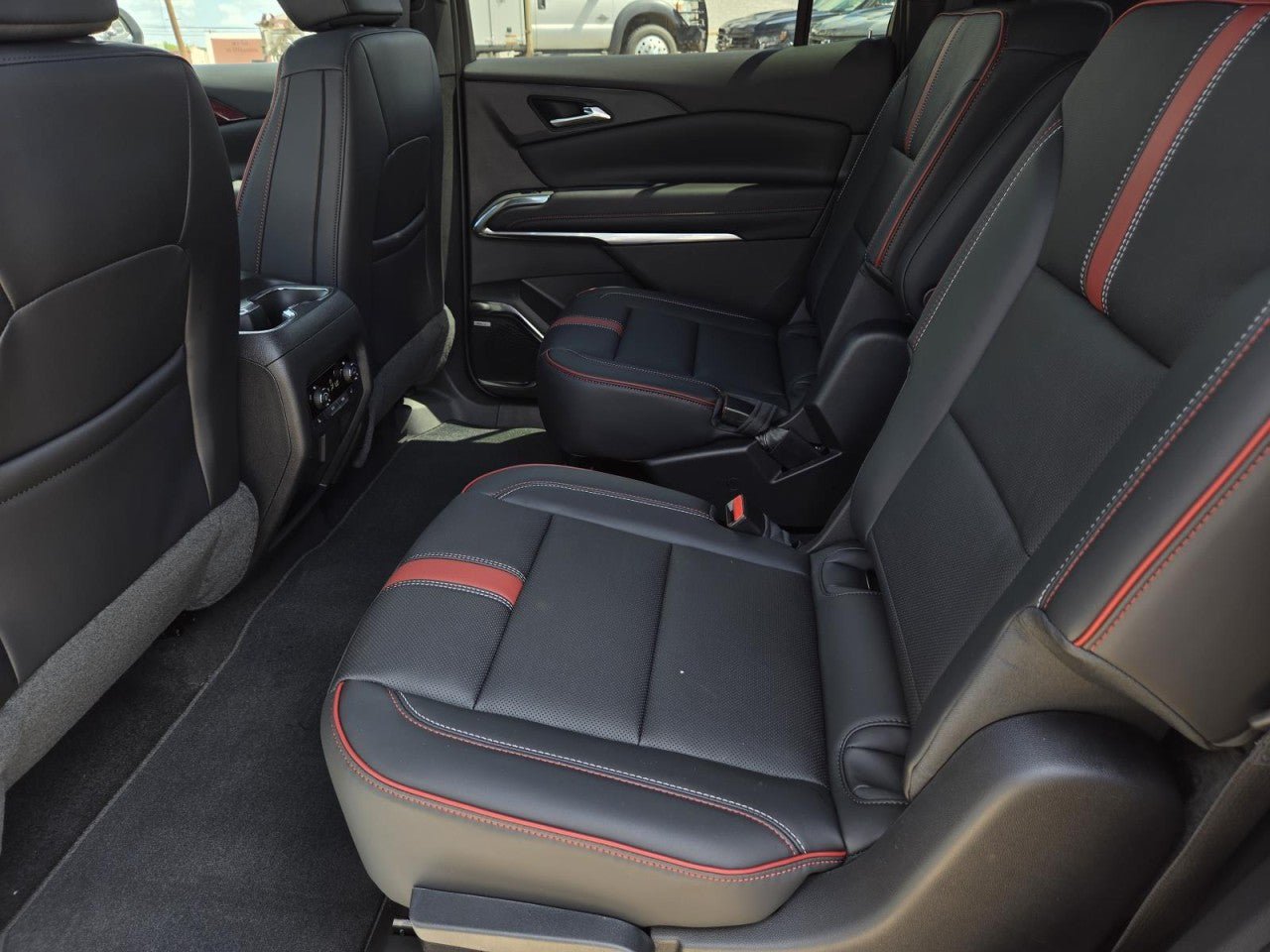 New 2027 Chevrolet Traverse RS FWD image 25