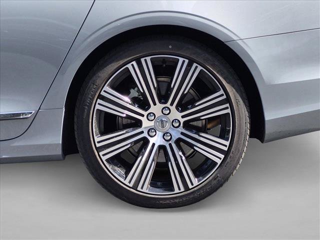 Used 2025 Volvo S90 T8 Ultra AWD/4WD image 14
