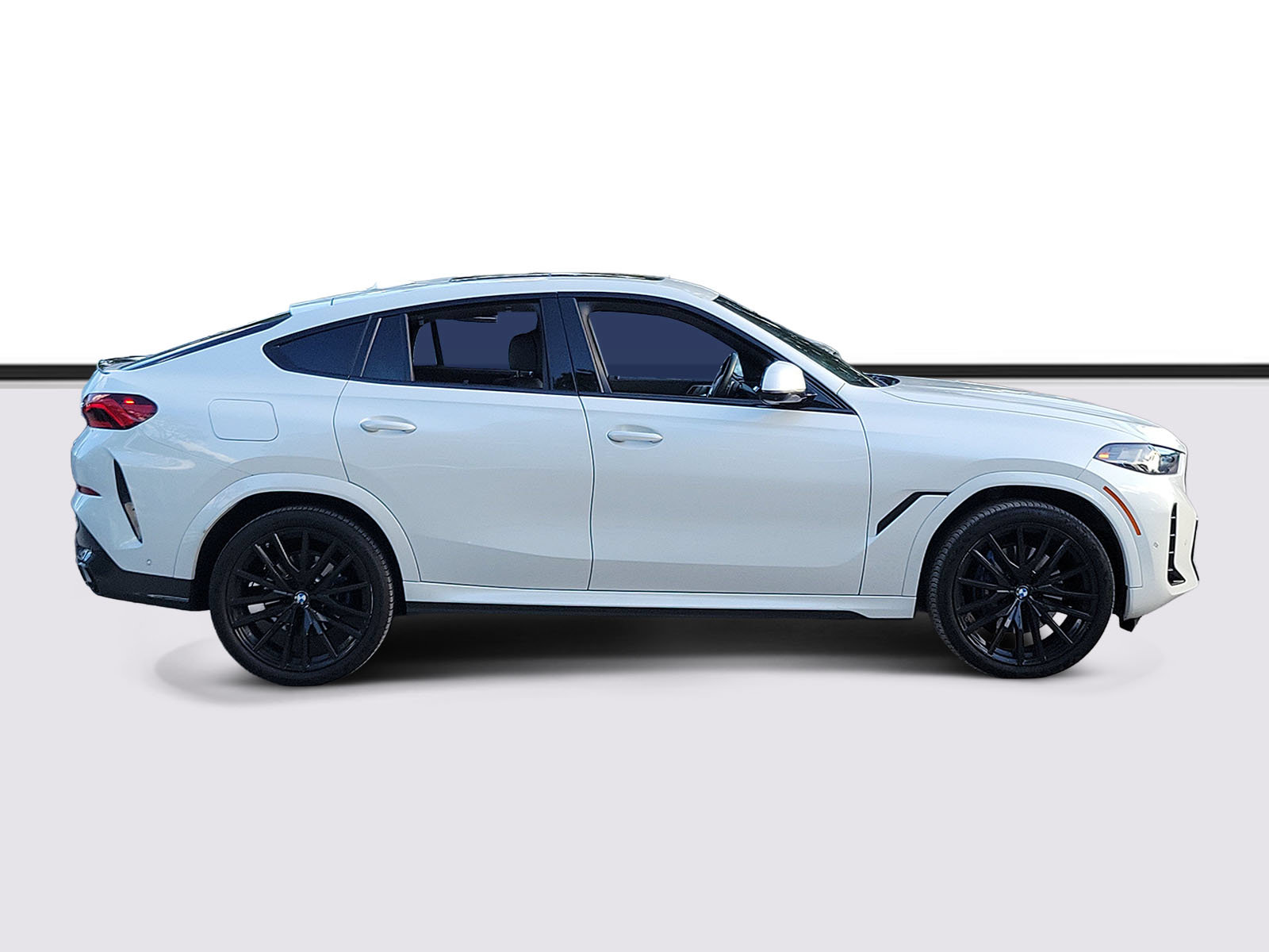 Used 2024 BMW X6 xDrive40i w/ Executive Package AWD/4WD image 2