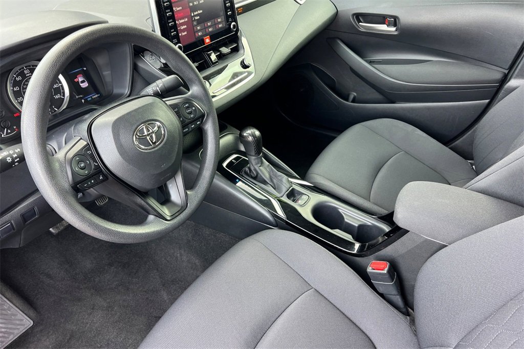 Used 2020 Toyota Corolla LE image 12