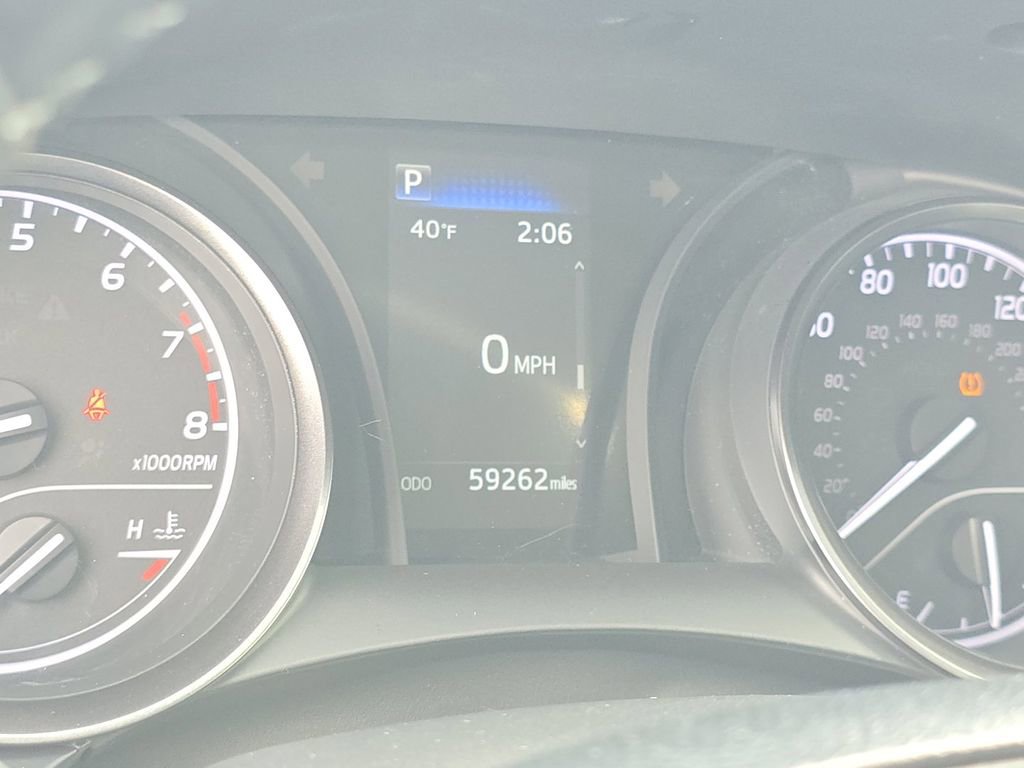 Used 2021 Toyota Camry SE image 26