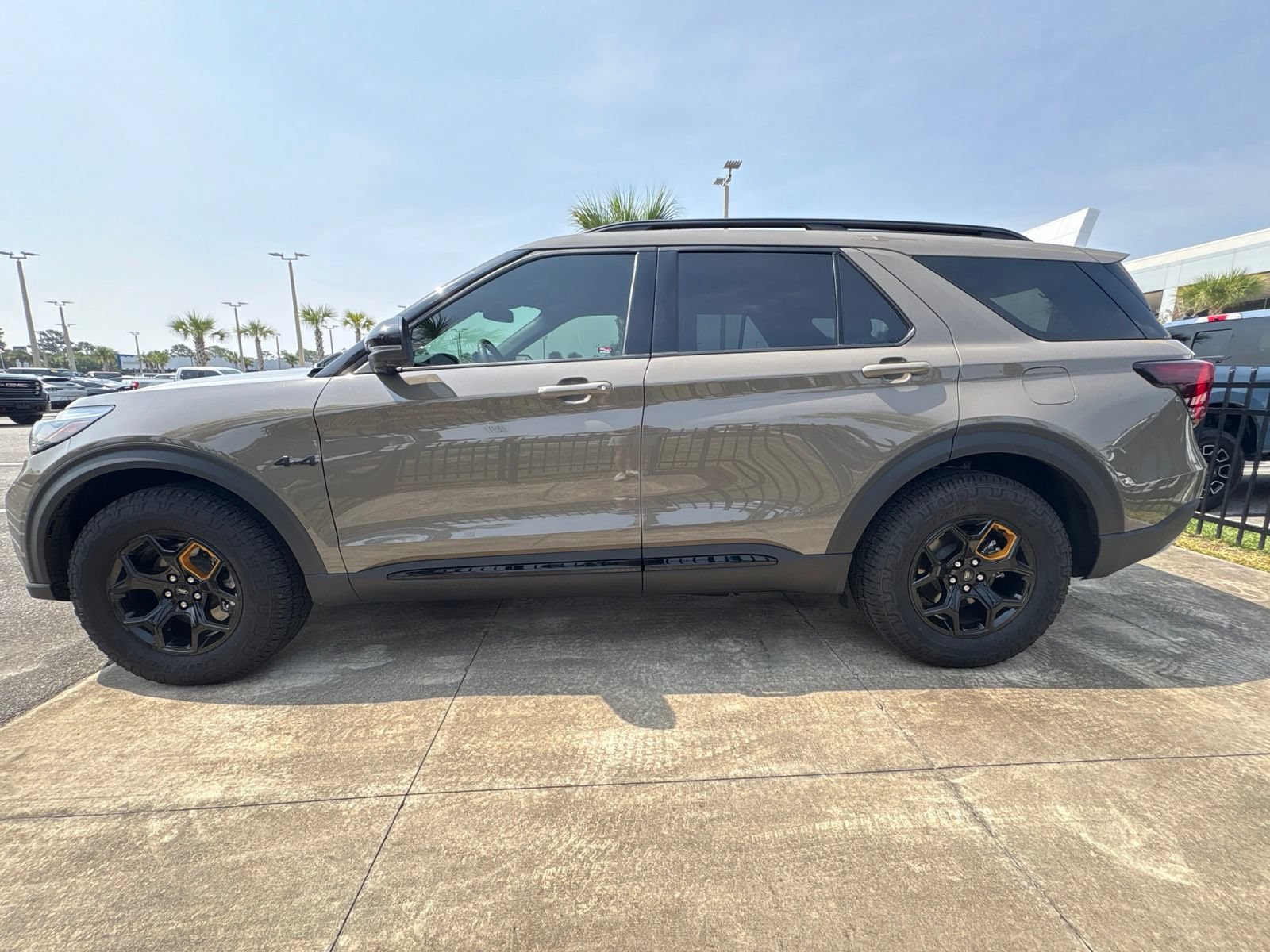 Used 2026 Ford Explorer Tremor w/ Tremor Ultimate Package AWD/4WD image 3