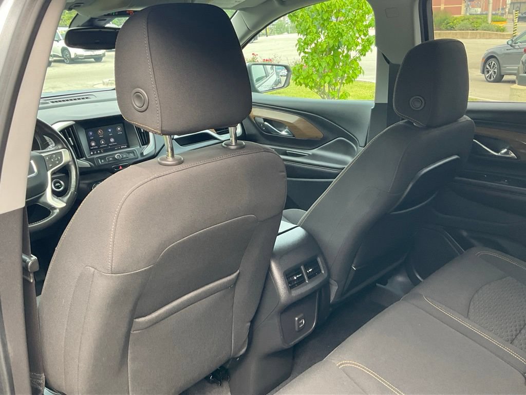 Used 2021 GMC Terrain SLE w/ Driver Convenience Package FWD image 10