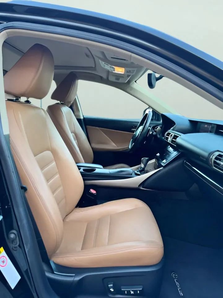 Used 2014 Lexus IS 250 w/ Luxury Package w/Brown Wood RWD image 22