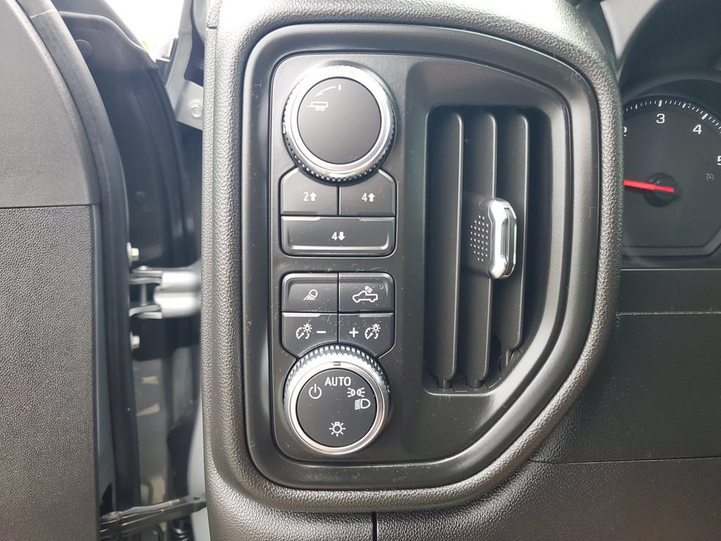 Used 2026 GMC Sierra 3500 Pro AWD/4WD image 19
