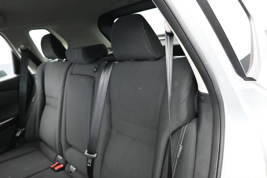 Used 2024 Nissan Rogue S FWD image 28