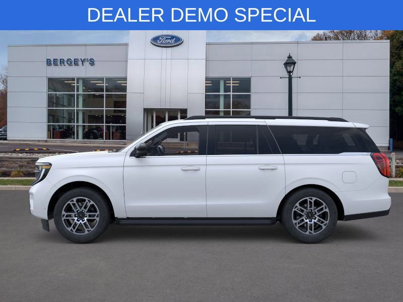 New 2025 Ford Expedition Max Active image 3