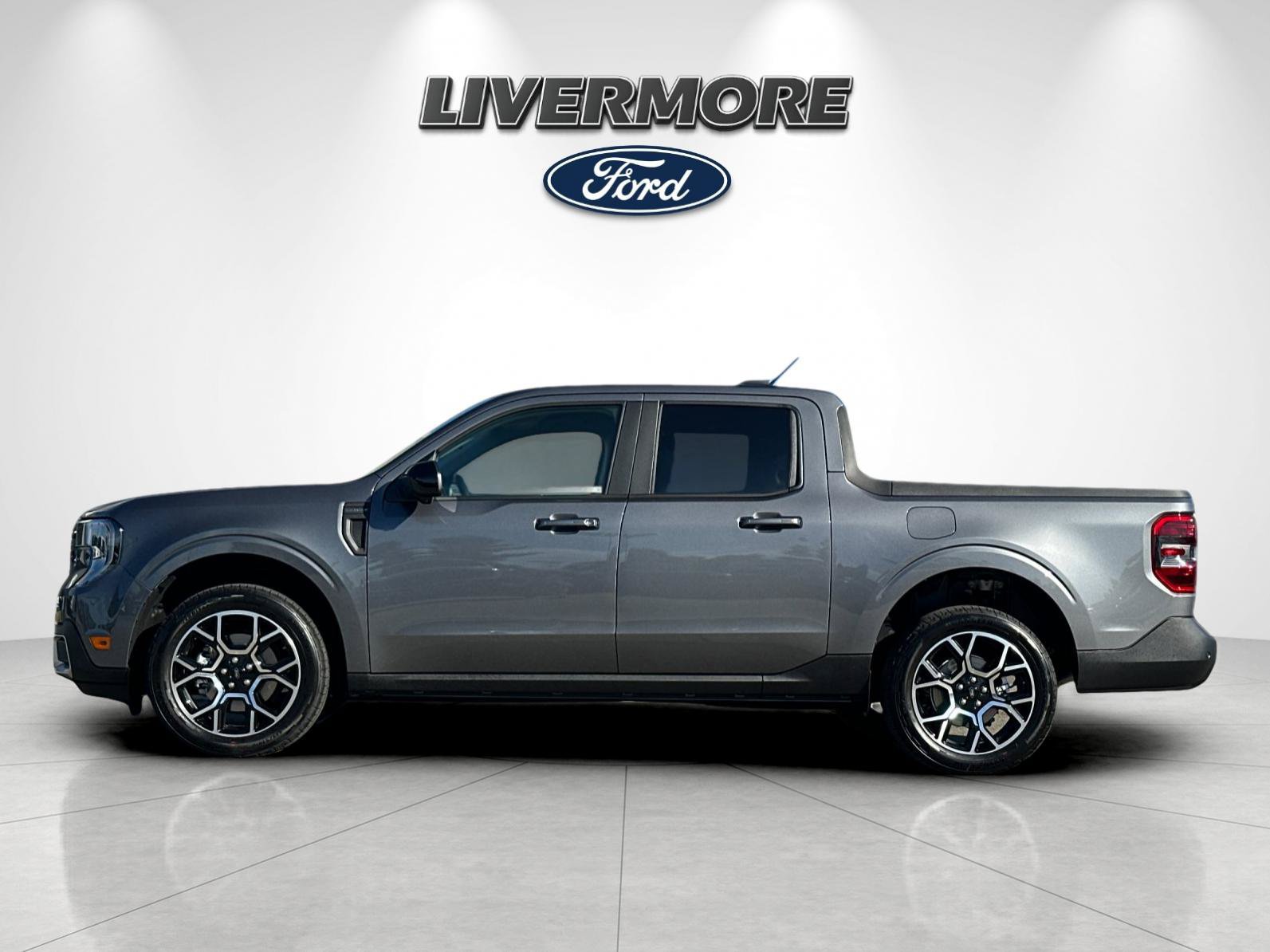 New 2026 Ford Maverick Lariat w/ 4K Tow Package AWD/4WD image 6