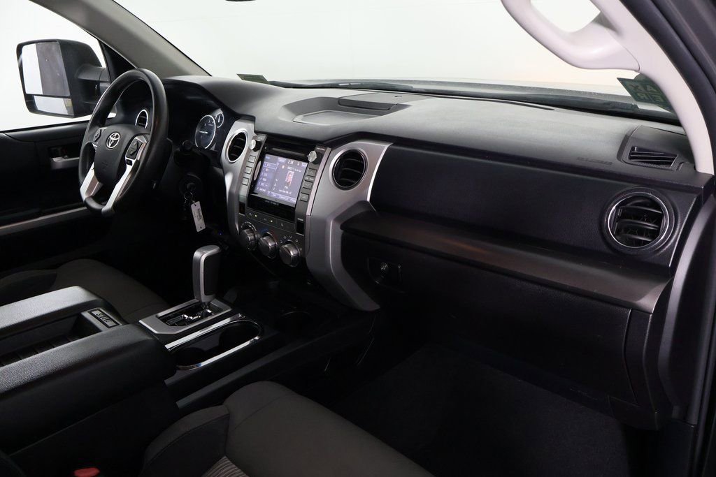 Used 2015 Toyota Tundra SR5 w/ SR5 Upgrade Package image 9