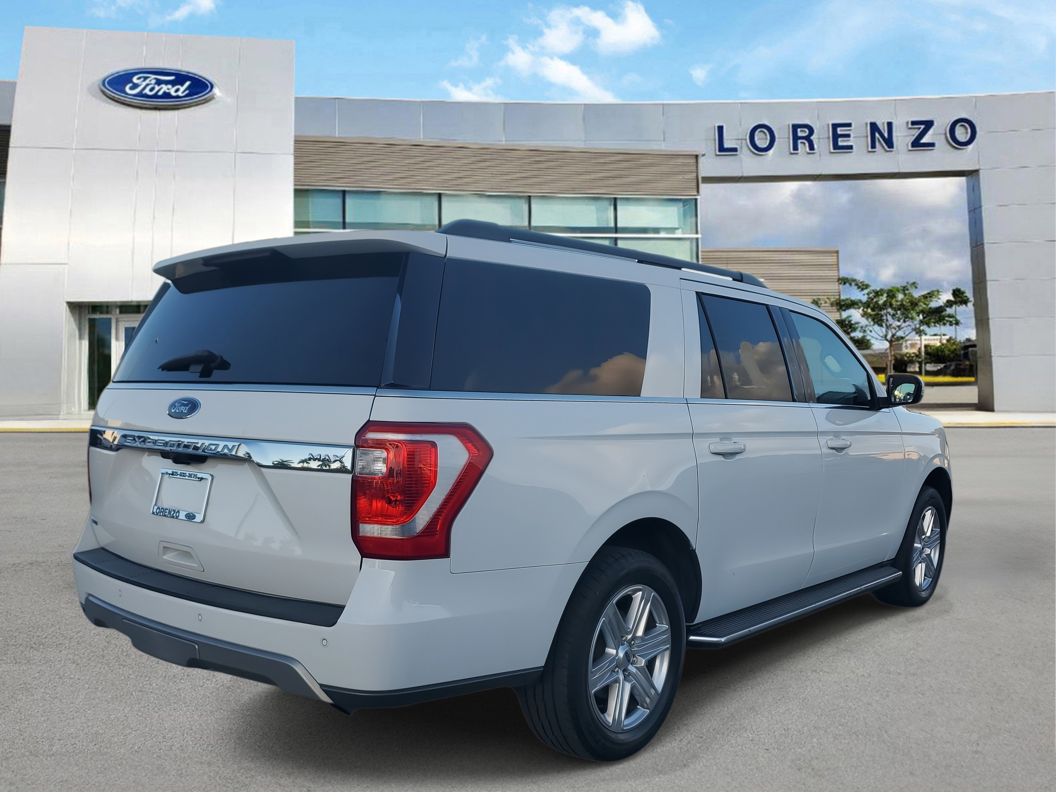 Used 2020 Ford Expedition Max XLT w/ Equipment Group 202A image 5