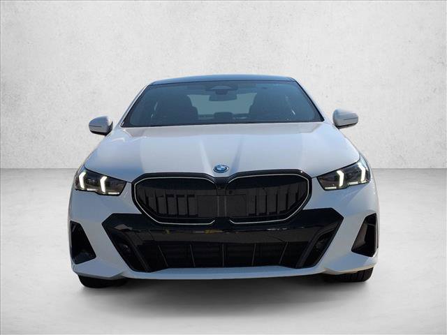 New 2027 BMW 550e xDrive w/ Premium Package AWD/4WD image 6