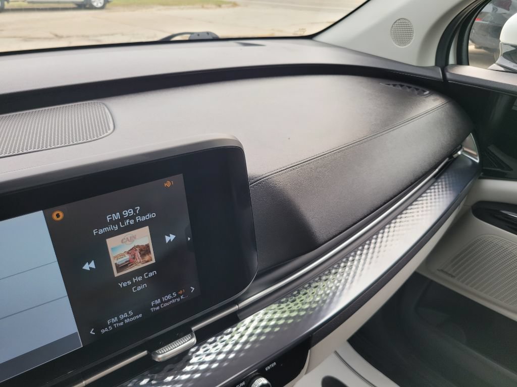 Used 2023 Kia Carnival SX Prestige FWD image 44