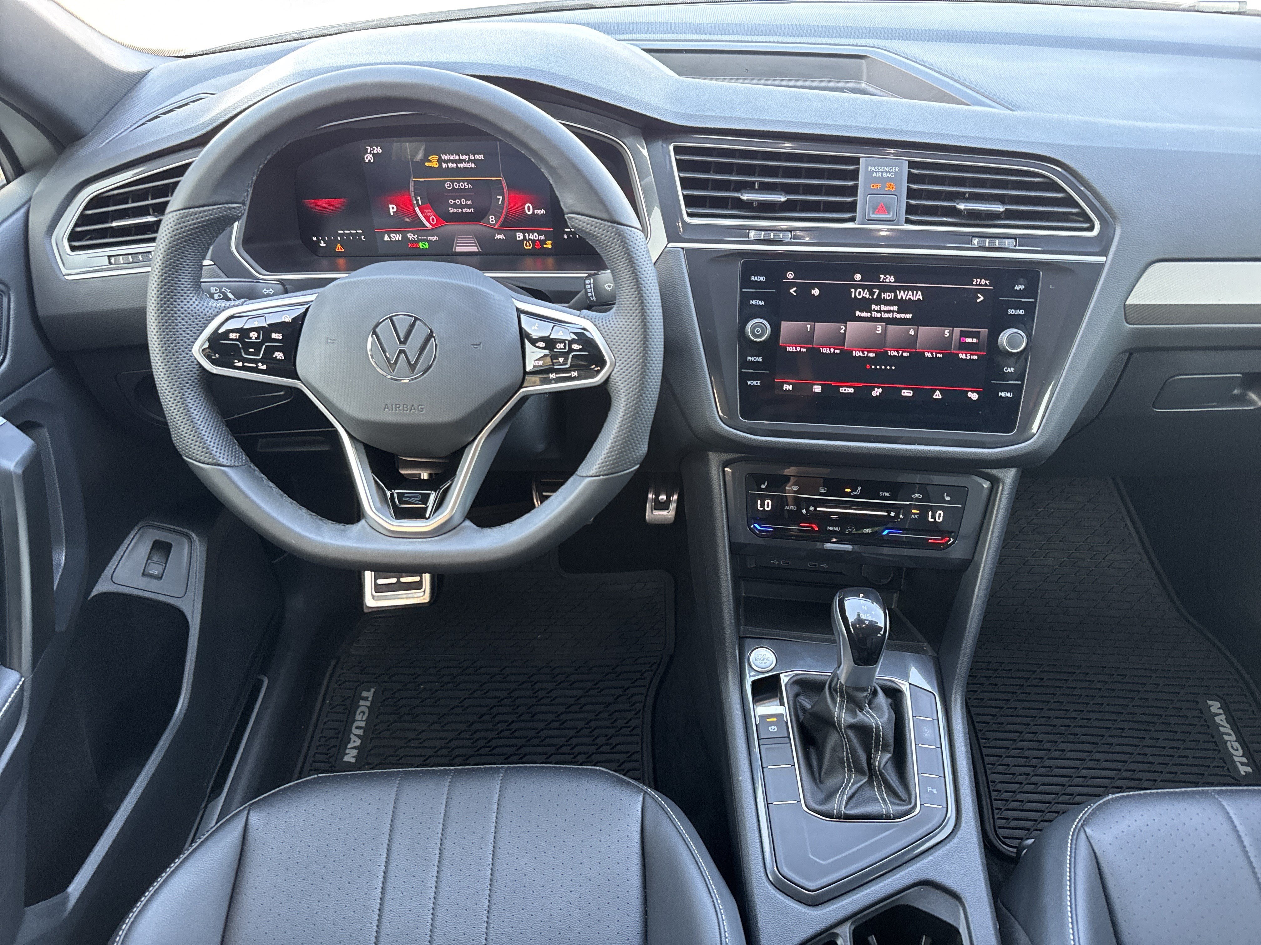 Used 2024 Volkswagen Tiguan SE R-Line FWD image 18