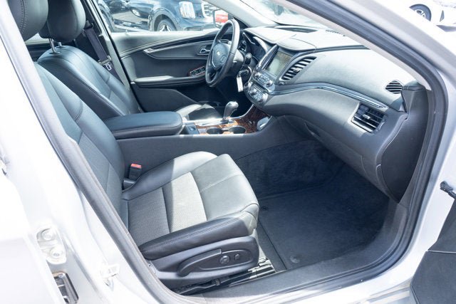 Used 2014 Chevrolet Impala LT FWD image 37