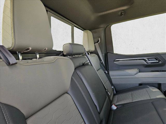 Used 2025 Chevrolet Silverado 1500 ZR2 w/ Technology Package AWD/4WD image 16