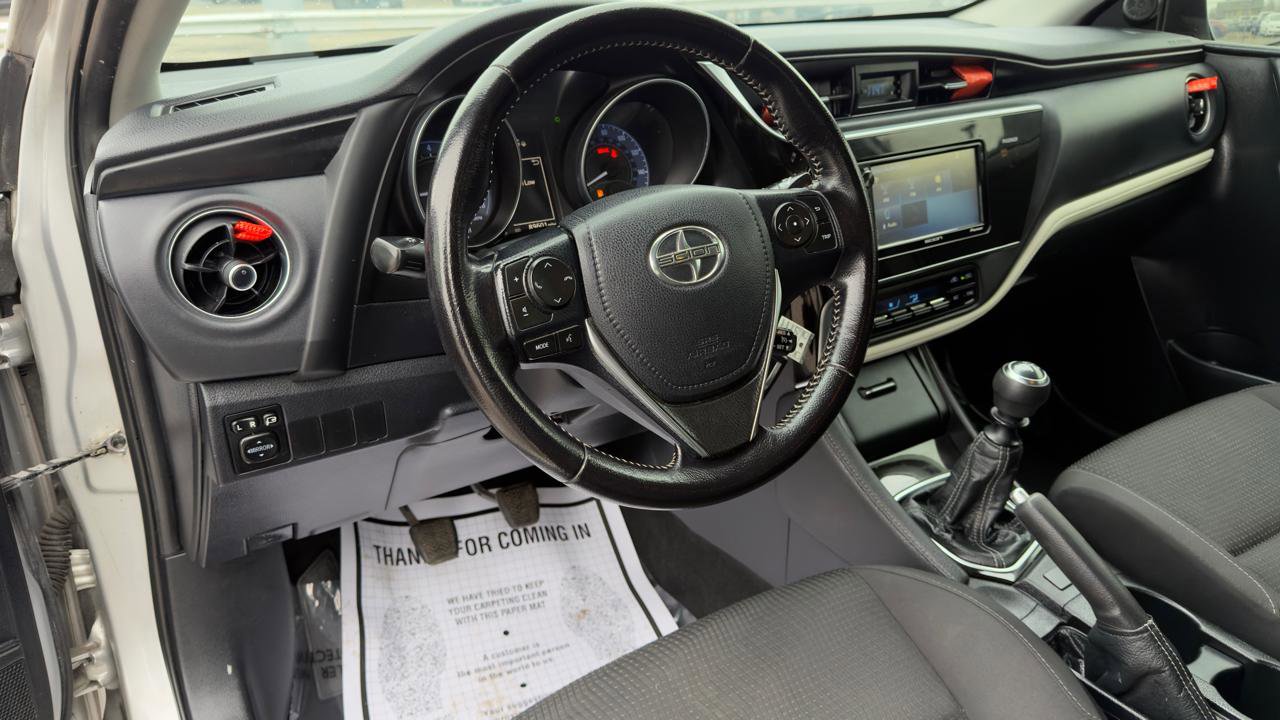 Used 2016 Scion iM image 32