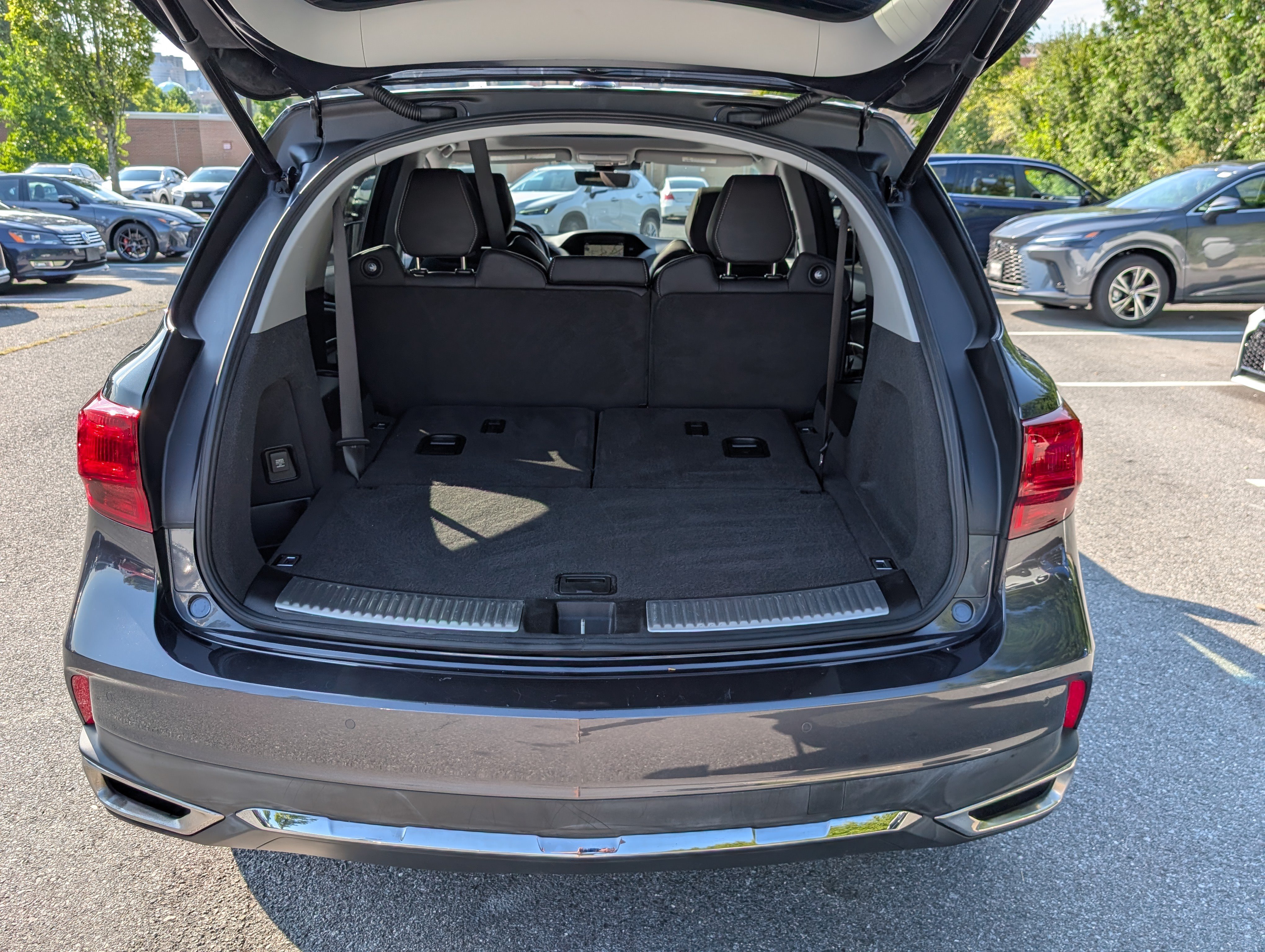 Used 2020 Acura MDX w/ Technology Package AWD/4WD image 14