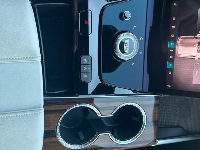 Used 2026 Cadillac Escalade Platinum Sport w/ LPO, ONYX Package AWD/4WD image 36