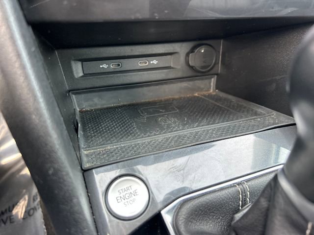 Used 2023 Volkswagen Tiguan SE image 21