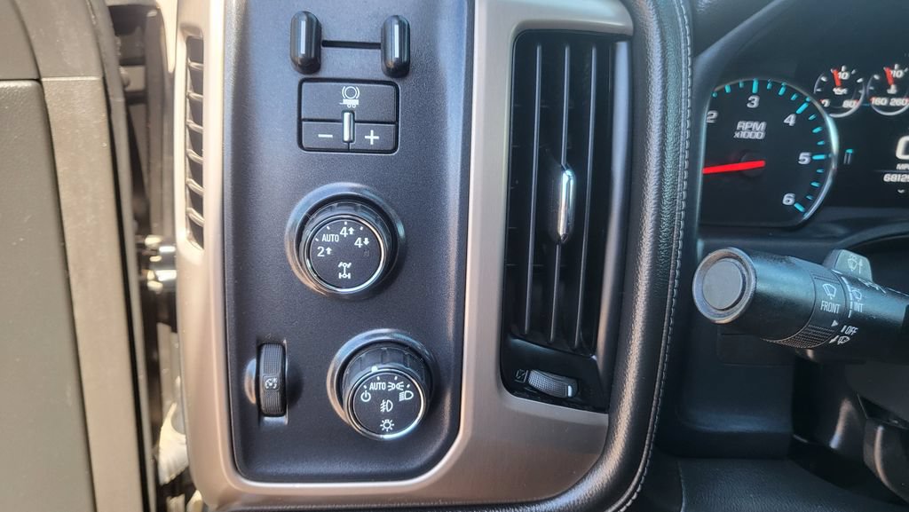 Used 2018 GMC Sierra 1500 Denali RWD image 27