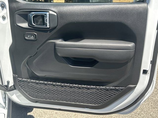 Certified 2025 Jeep Wrangler Unlimited Rubicon 4xe w/ Safety Group image 16