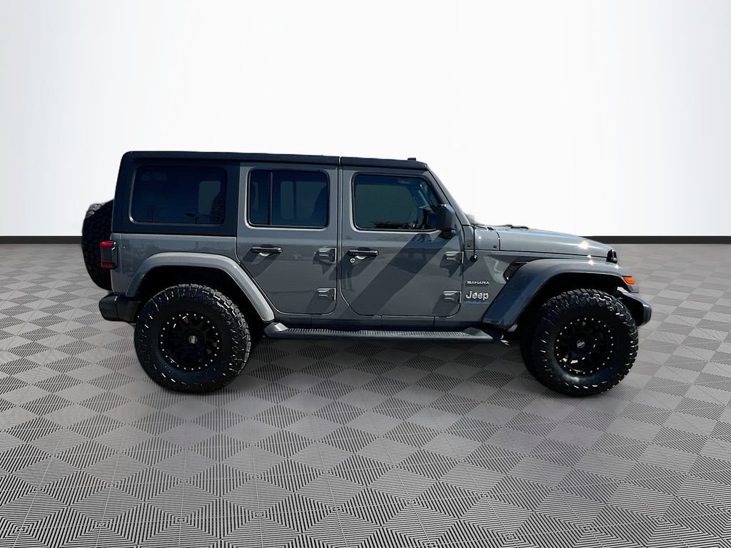 Used 2023 Jeep Wrangler Unlimited Sahara AWD/4WD image 8