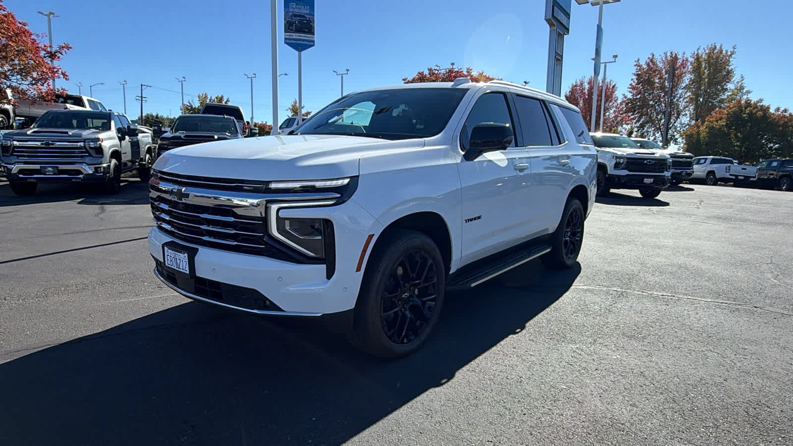 Used 2025 Chevrolet Tahoe LT w/ Comfort Package AWD/4WD image 1