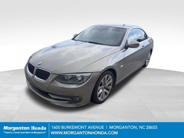 Used 2011 BMW 328i Convertible image 2