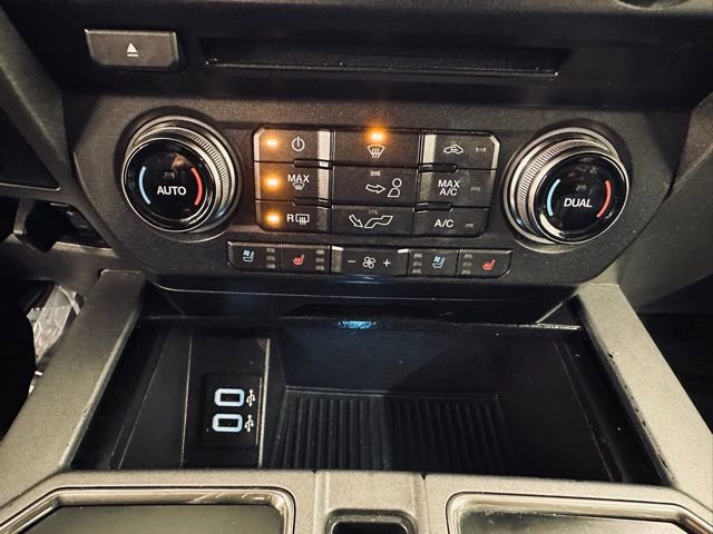 Certified 2018 Ford F150 Raptor w/ Equipment Group 802A Luxury image 29