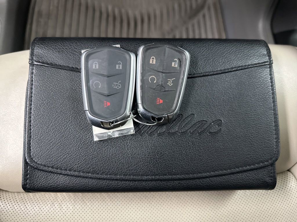 Used 2017 Cadillac XT5 Luxury w/ Driver Awareness Package image 39