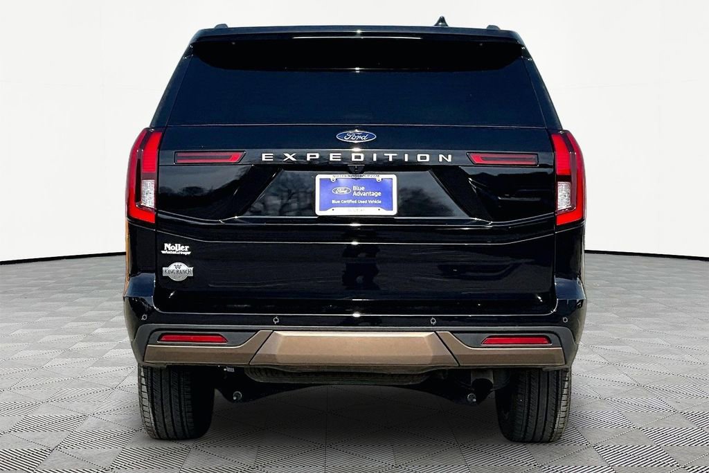 Used 2025 Ford Expedition King Ranch image 4