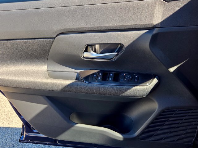 New 2027 Nissan Kicks SV FWD image 27