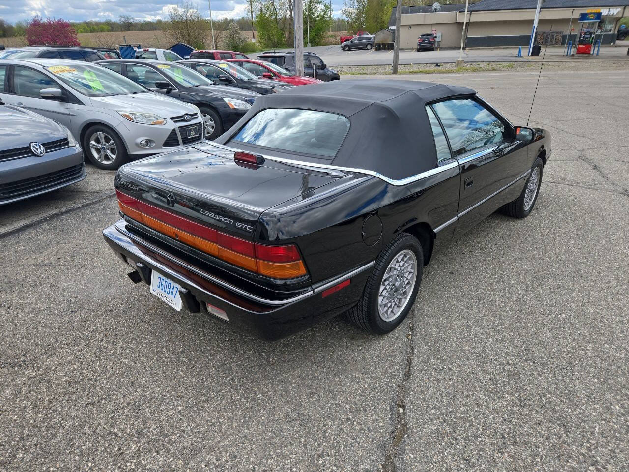 Used 1992 Chrysler LeBaron Convertible FWD image 8