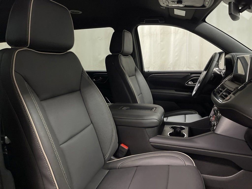 Used 2024 GMC Yukon XL SLT image 33