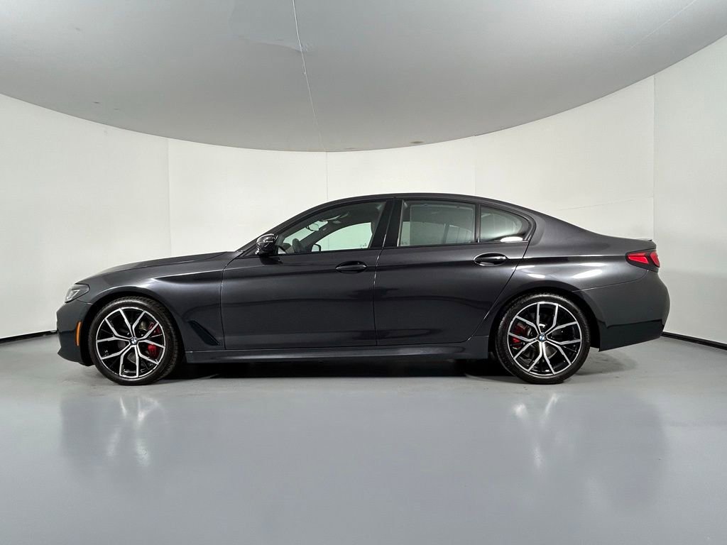 Used 2023 BMW 530i xDrive w/ M Sport Package image 5