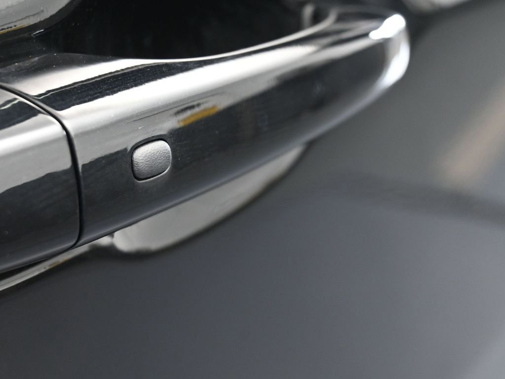 Used 2026 Jeep Compass Latitude AWD/4WD image 33