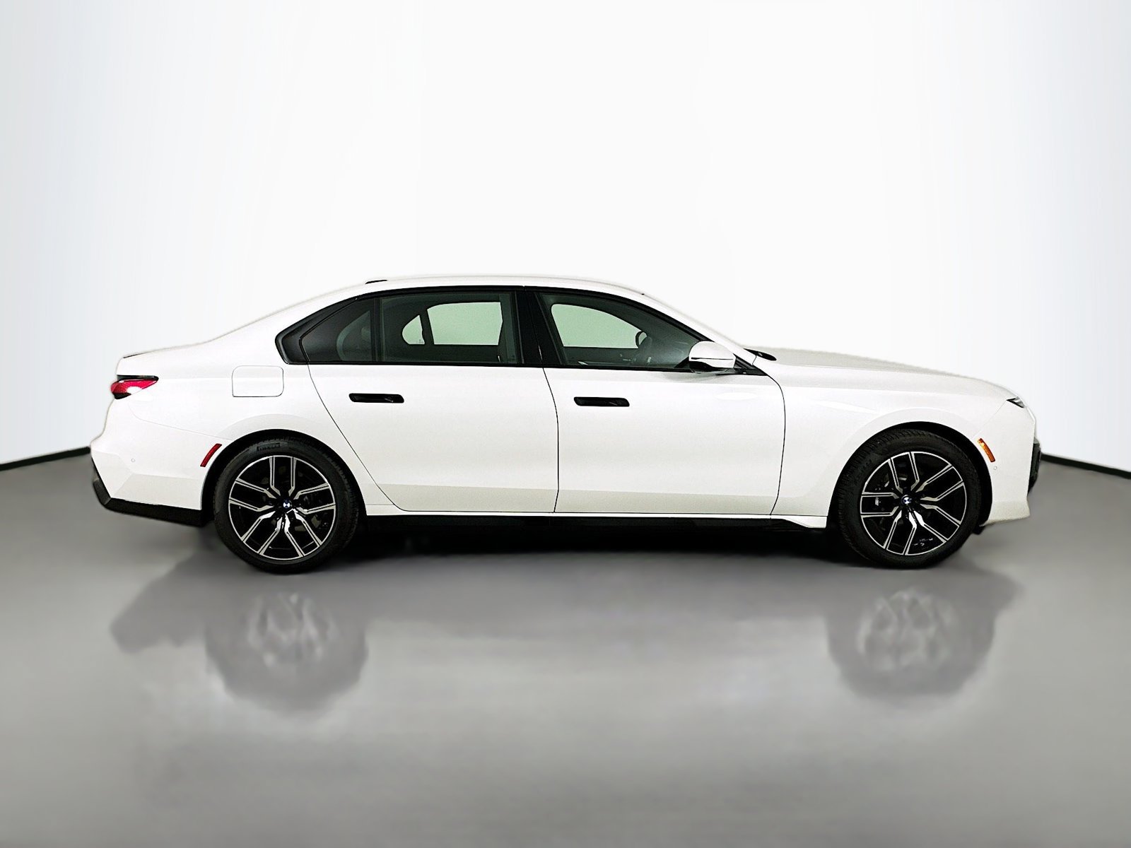 New 2026 BMW 760i xDrive AWD/4WD image 4