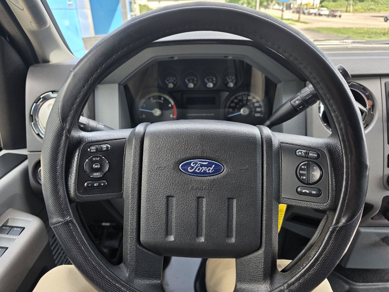 Used 2015 Ford F350 XLT w/ XLT Interior Package AWD/4WD image 12