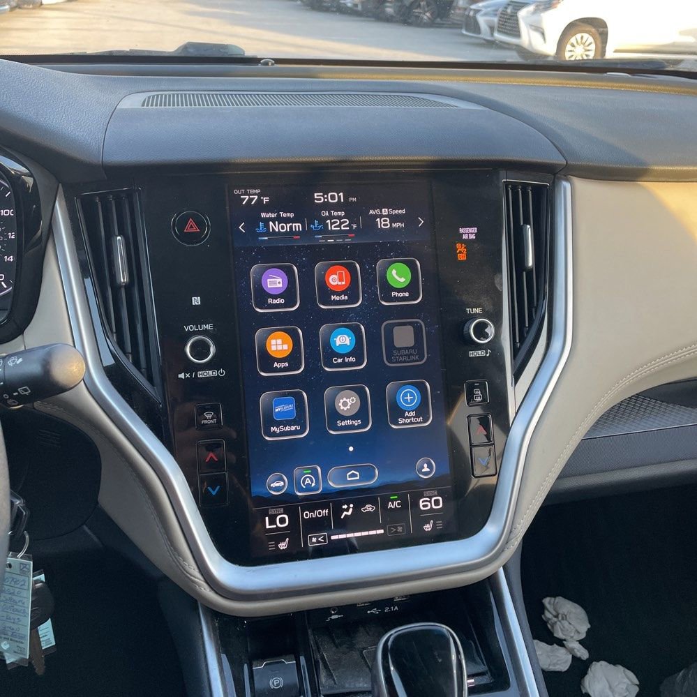 Used 2020 Subaru Outback Premium image 9