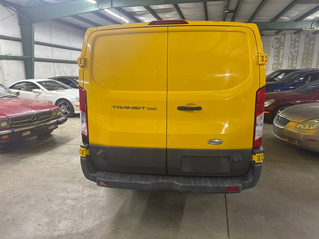 Used 2015 Ford Transit 250 T-250 RWD image 9