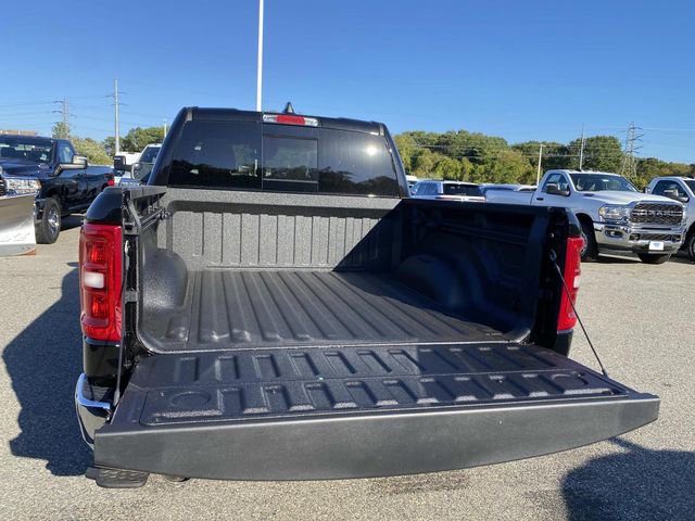 New 2026 RAM 1500 4x4 Crew Cab image 5