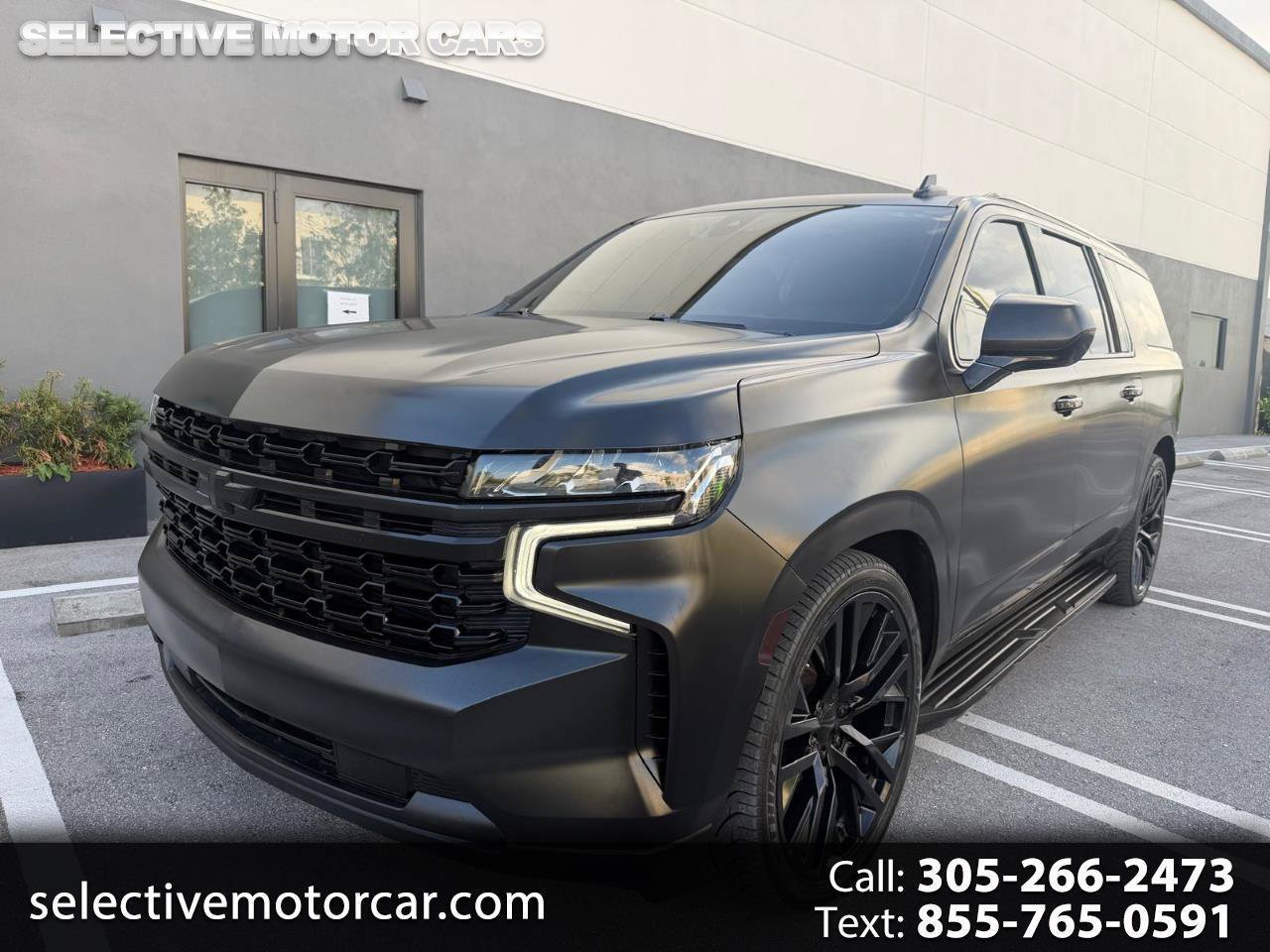 Used 2021 Chevrolet Suburban LT RWD image 1