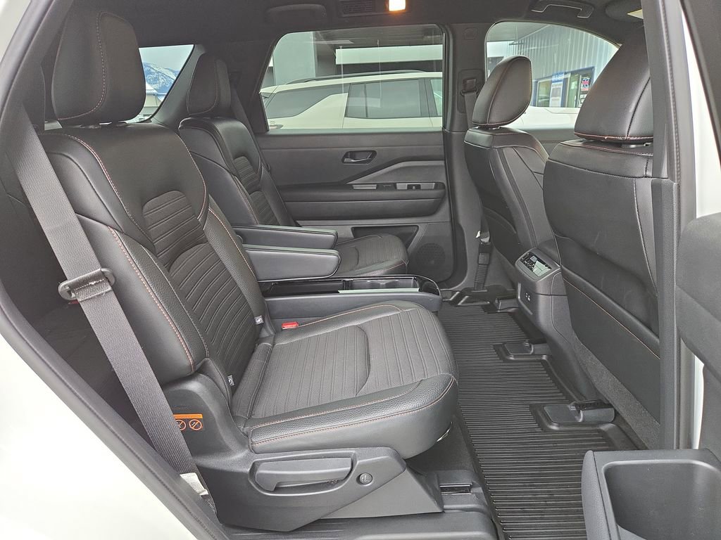 Used 2023 Nissan Pathfinder Rock Creek image 17