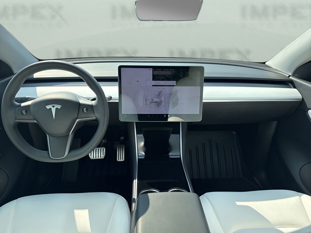 Used 2021 Tesla Model Y Long Range image 14