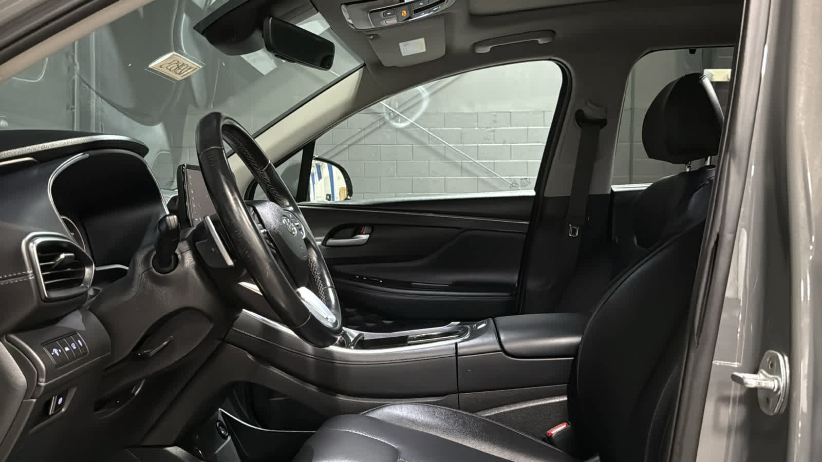 Used 2023 Hyundai Santa Fe SEL Premium AWD/4WD image 10