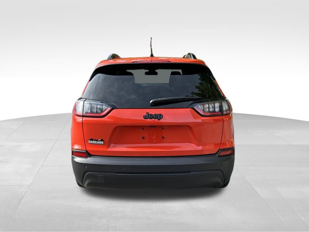 Used 2021 Jeep Cherokee Latitude Plus AWD/4WD image 4
