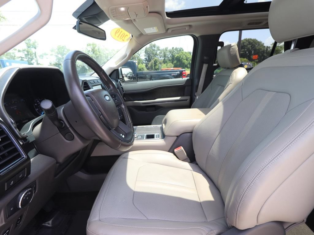 Certified 2019 Ford Expedition Limited w/ Equipment Group 302A RWD image 2