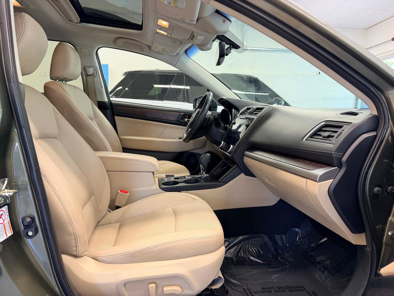 Used 2018 Subaru Outback 2.5i Limited AWD/4WD image 25