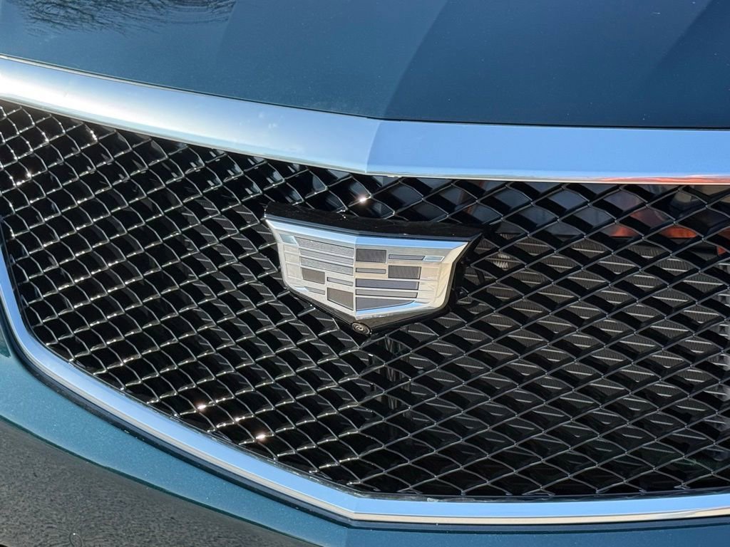 New 2026 Cadillac XT5 Sportv w/ LPO, Onyx Lite Package AWD/4WD image 7